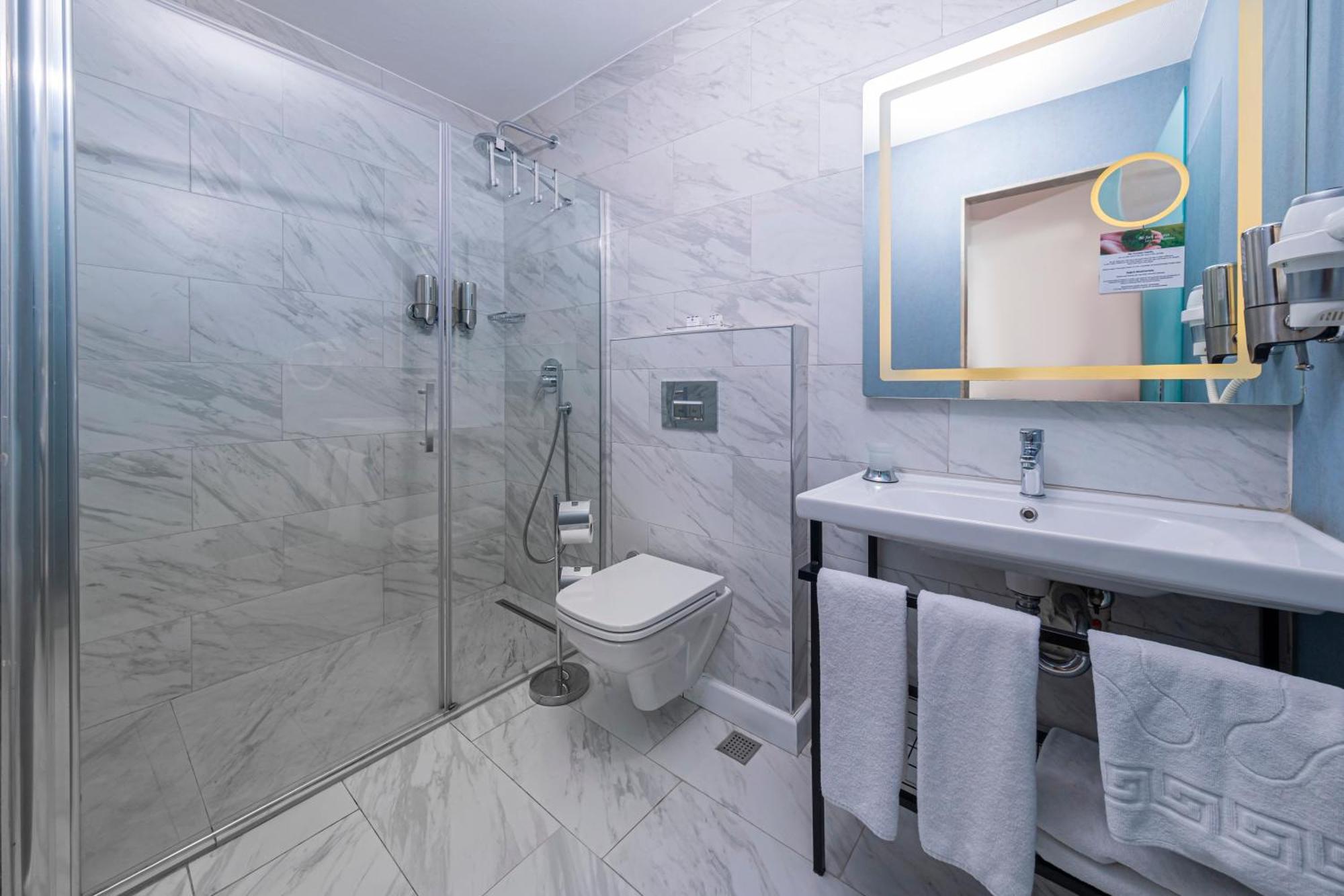 Ring Stone Hotels Bosphorus - Special Class イスタンブール エクステリア 写真