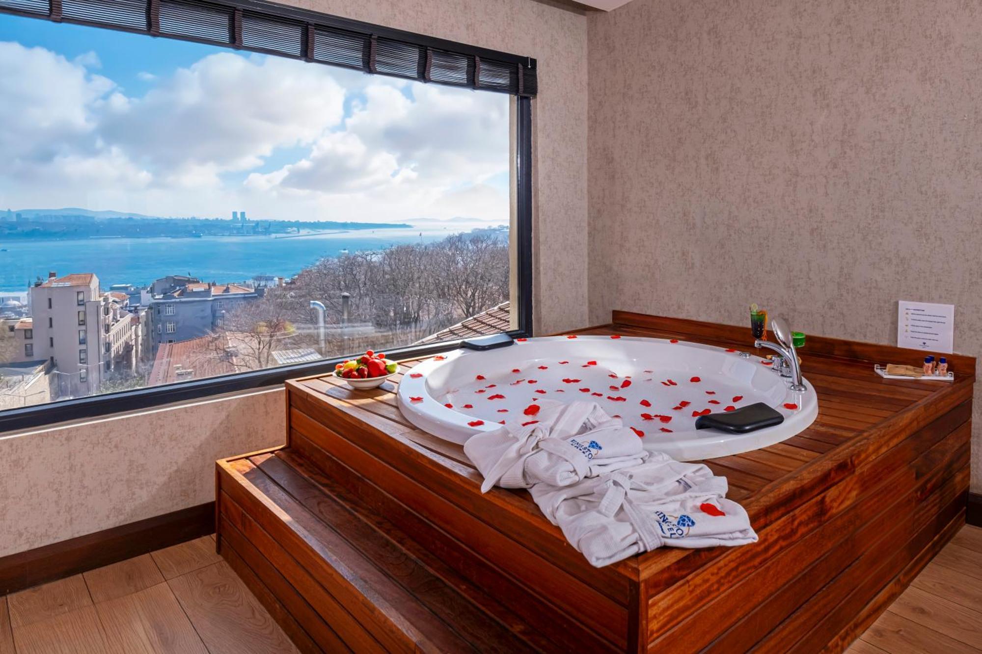 Ring Stone Hotels Bosphorus - Special Class イスタンブール エクステリア 写真