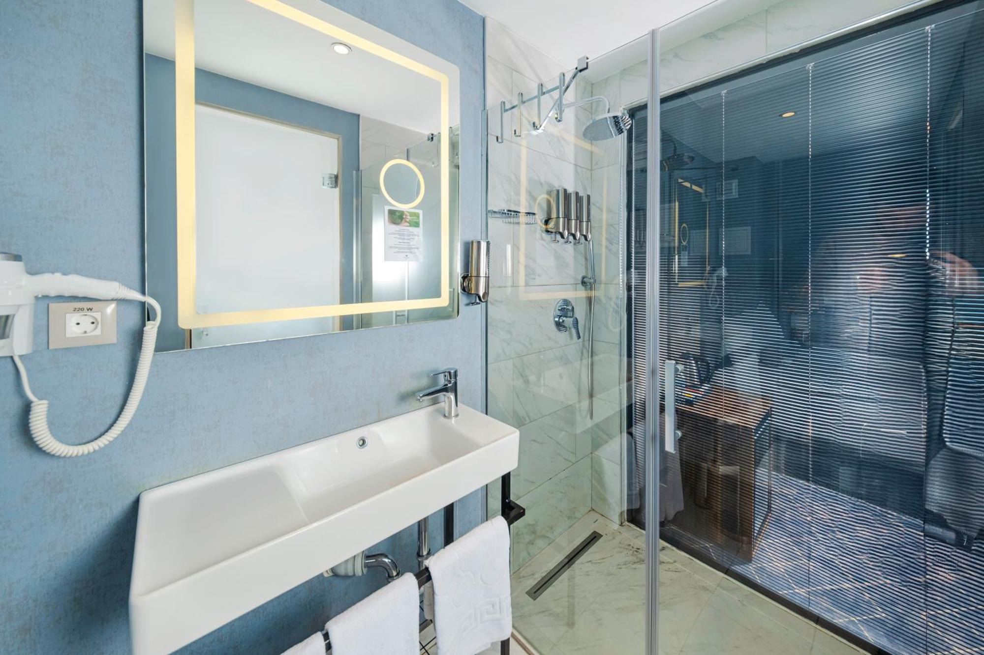 Ring Stone Hotels Bosphorus - Special Class イスタンブール エクステリア 写真